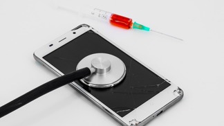 O mobilech se říká, že našemu zdraví škodí. Jestli to tak opravdu je, vědci netuší