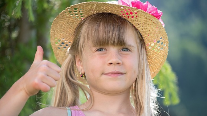 Mnoho dětí si cucá své palečky