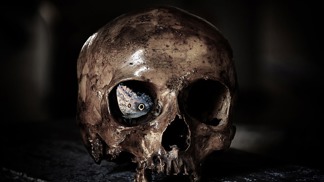 „Nikdo neví, co je smrt, a přece se jí všichni bojí, jako by uznávali, že je největším zlem, třeba je pro člověka největším dobrem.“