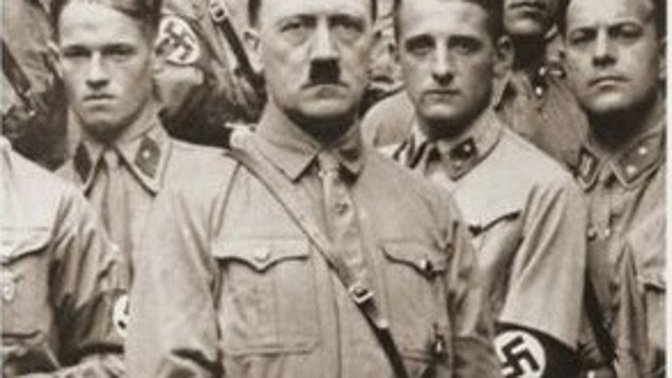 Příbuzní Adolfa Hitlera a dalších nacistických pohlavářů se straní okolí a někteří raději nemají ani děti