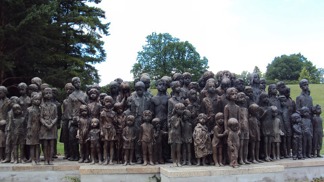 Na osud této vesničky a jejích obyvatel se nesmí nikdy zapomenout