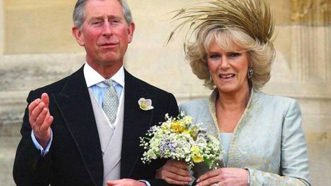 Vztah s Charlesem se táhl dlouhá léta.