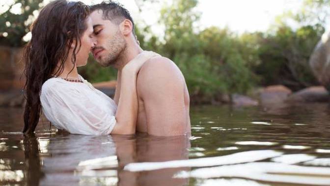 pár, muž, žena, polibek, voda