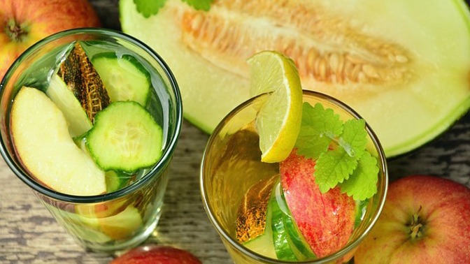 Drink z melounu a okurky je hitem letošního léta.