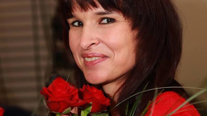 Simona moc často šťastně nepůsobila.