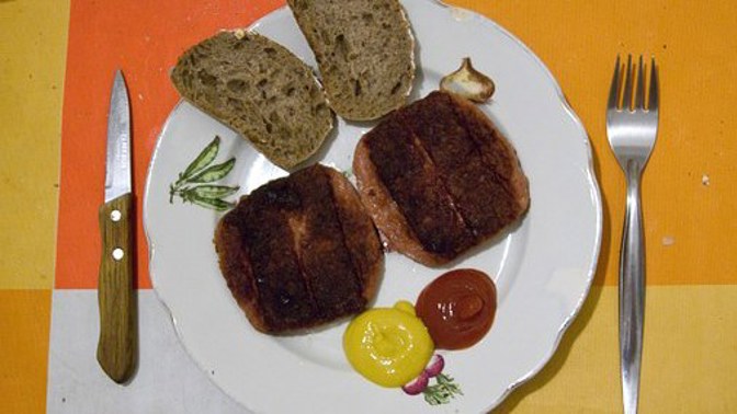 Ilustrace lahodného pokrmu.