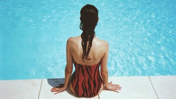 Bazény jsou nejčastějším místem, kde onemocníme mykózou.