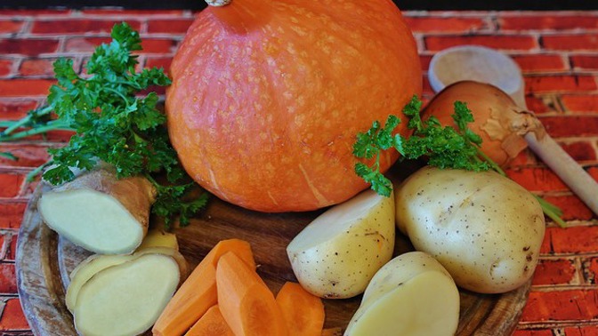 Z dýně můžete vykouzlit třeba úžasnou krémovou polévku