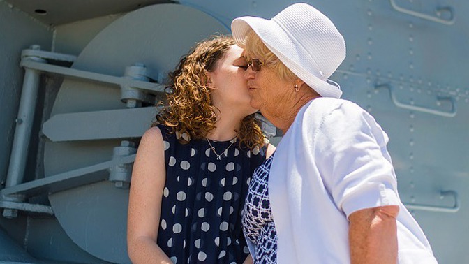 Vztah babiček a jejich vnuček bývá hluboký.