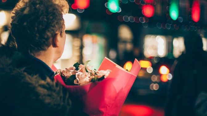 Sociální sítě jsou supermarkety s lidskými bytostmi. Házíme je do košíku a ven hlava nehlava.