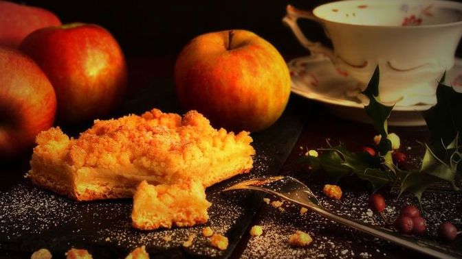 Pro přichystání jablečného koláče nemusíte umět kouzlit.