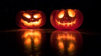 Halloween: Šílený vtipálek, hřebíky, žiletky i návykové látky