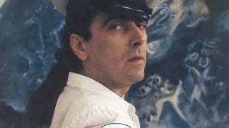 Tomuhle playboyovi jistě ležely ženy u nohou.