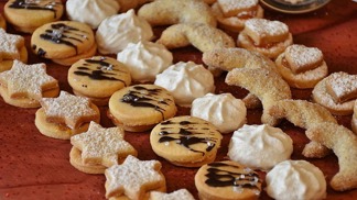 Vánoční cukroví lze udělat z pohankové mouky.