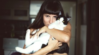 Váš partner se občas musí smířit s faktem, že kočka má přednost.