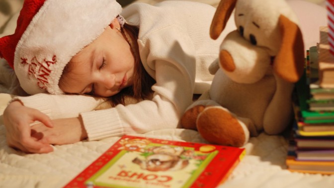 Krásná a zábavná knížka je pro dítě nejvhodnější dárek.