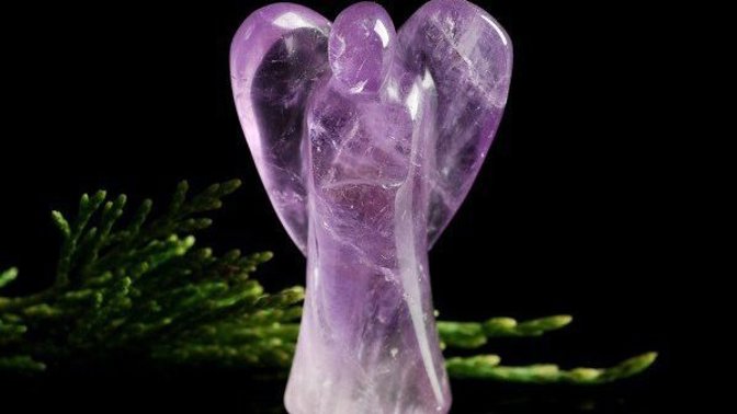 Anděl z ametystu vás bude ochraňovat.