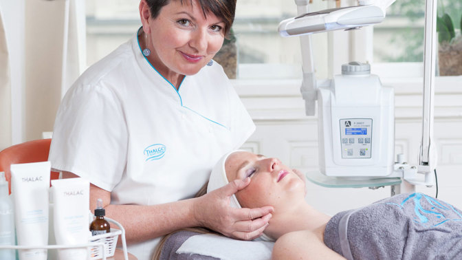 Vlasta se krásou obklopuje neustále