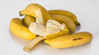 Bradavice se dají léčit pomocí banánů.