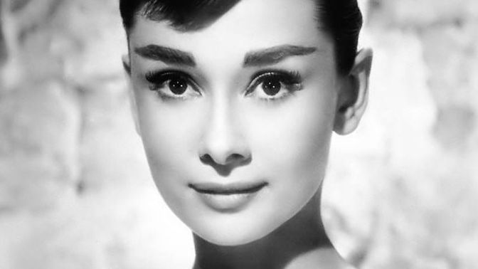 Audrey Hepburn byla americká herečka belgického původu.