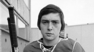 V roce 2002 byl uveden do Síně slávy českého hokeje.