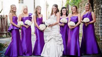 Družičky měly v antickém Římě přitahovat zlé duchy a zlomyslné milence.