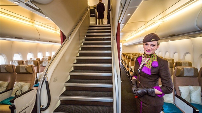 Airbus A380 svým pasažérům nabízí veškerý myslitelný komfort.