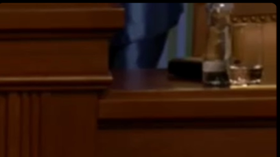 FOTO: Petr Macinka a další z ejho výrazů.