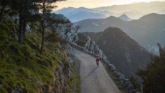 Dovolená na kolech má své nezaměnitelné kouzlo.