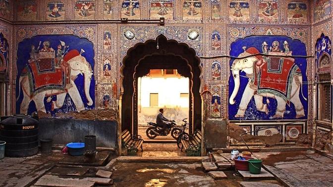 „Zapomenuté“ opulentní vily zdobí pozoruhodné nástěnné malby.