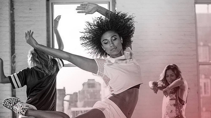 Kromě CrossFitu nebo jógy nabídne Reebok Fitness Sensation i tanec s profesionály.