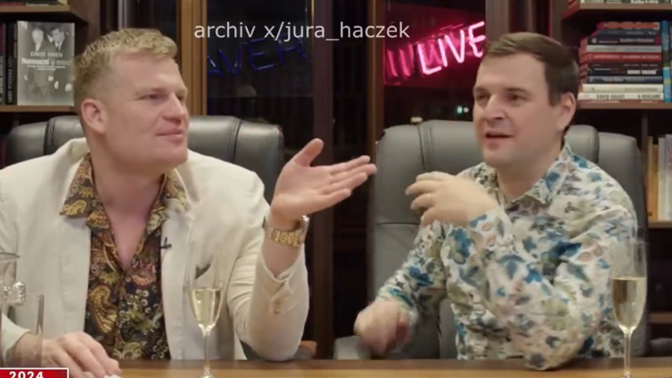 Filip Turek a Petr Macinka ve studiu.