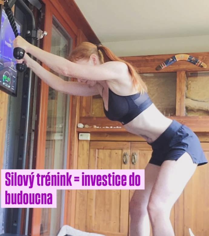 Radana Labajová ukazuje na sociálních sítích svoji denní cvičební rutinu. 