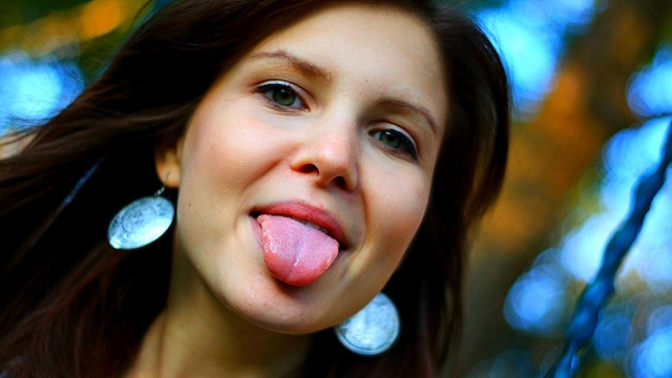 Ze vzhledu jazyka lze vyčíst řadu zajímavých informací.