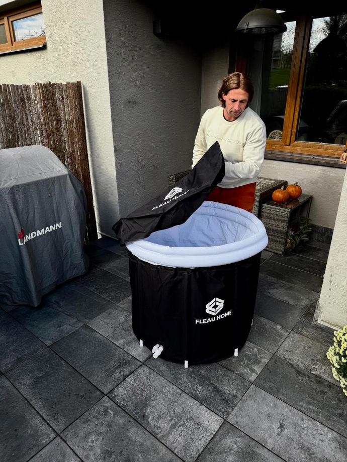 Káď může Věra umístit klidně na předzahrádku nebo na balkon. 