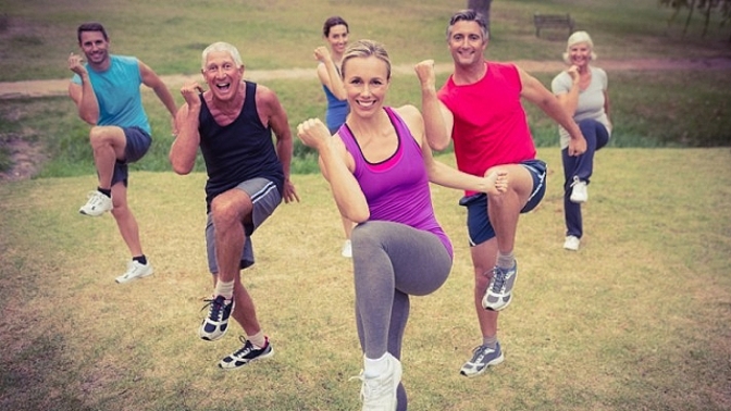 Lepší postřeh, štěstí, nižší cholesterol a nula stresu – cvičit se opravdu vyplatí.