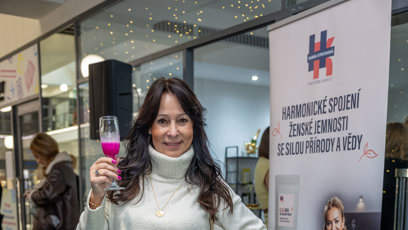 FOTO: Heidi Janků si nenechala ujít představení nové řady čajů a kolagenu Hanky Kynychové.