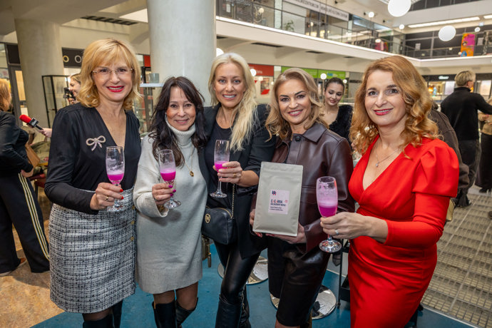 Hana Kynychová uvedla na trh novou řadu čajů a kolagenu.