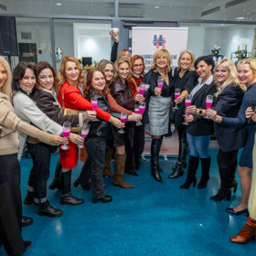 Křtila se také speciální edice bylinkových čajů. 