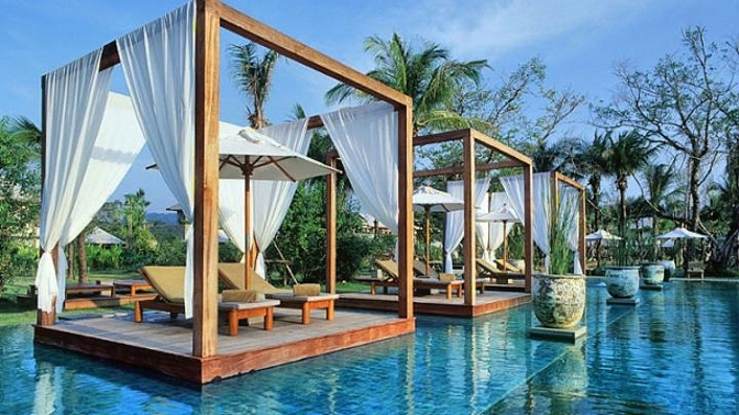 The Sarojin v Thajsku.