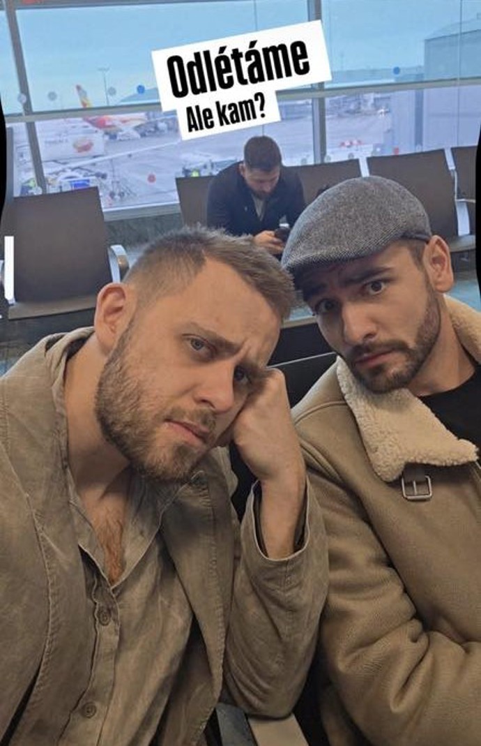 Vincent Navrátil a Dominik Vršanský sdíleli fotku z letiště. 