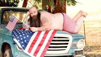 I budoárové snímky lze pojmout originálně a s vtipem.