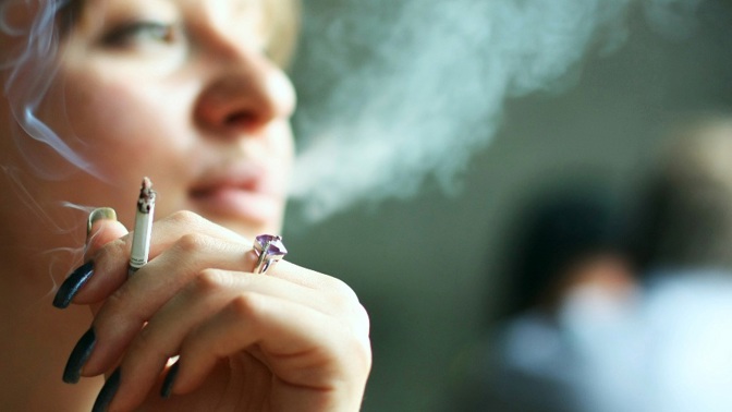 Každá vykouřená cigareta představuje hřebík do rakve.