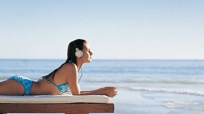 Když se touha po snědém opálení vymkne z rukou, rakovina si začne brousit zuby.