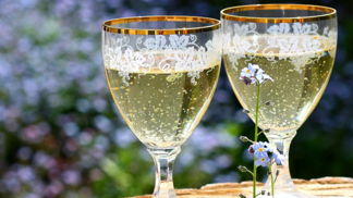 Bílé šumivé víno patří k nejméně kalorickým.