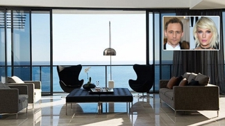 Swift a Hiddleston se kochali úchvatnými výhledy na Tichý oceán...