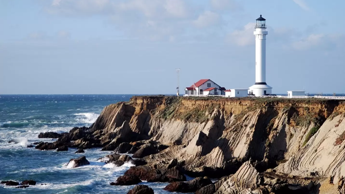 Majáky působí majestátním dojmem.