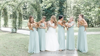 Díky tomuto snímku si přítomné dámy ulouply značný kus popularity.