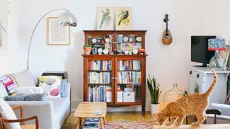 Cat Greenwood se živí jako komerční právnička, její stylový byt však odkazuje na kreativní roli blogerky.