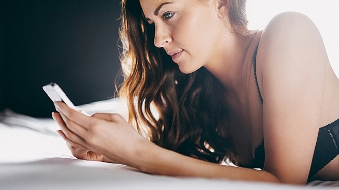 „Tvoje oblečení bude na zemi, jen co se ukážeš ve dveřích.“